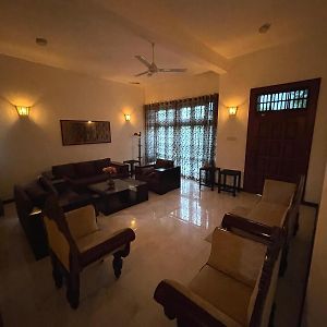 Bonsai House Apartman Nugegoda Exterior photo