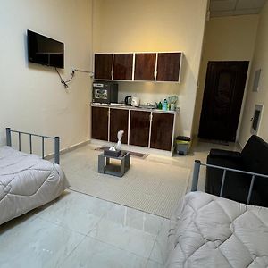 Shka Sbaa o Sbain Apartman Sinadil Exterior photo