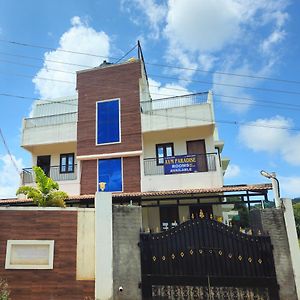 Avm Paradise Hotel Jelagiri Exterior photo