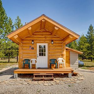 Trout Creek Tiny House With Mtn Views And Fireplace Apartman Exterior photo