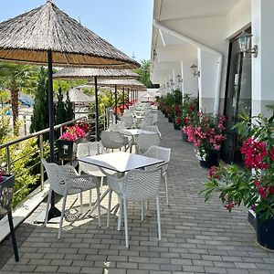 Hotel Aqua Kardzsali Exterior photo