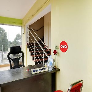 Hotel O Gayathri Lodging & Boarding Bengaluru Exterior photo