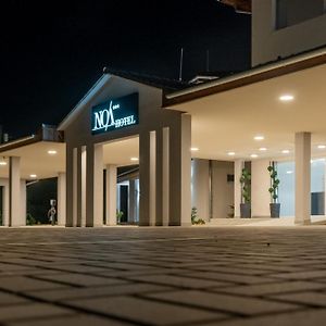 Noa Panzio Hotel Vecsés Exterior photo