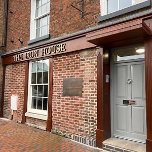 Iron House James Place Apartman Broseley Exterior photo