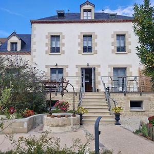 Gite Spacieux A Briare Avec Terrasse, Ideale Pour Familles Et Seminaires, Animaux Acceptes. - Fr-1-590-371 Panzió Exterior photo