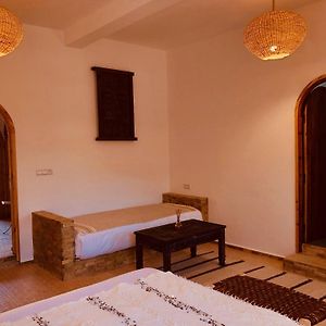 Kasbah Isfoula And Spa Panzió Ajt Benhaddu Room photo