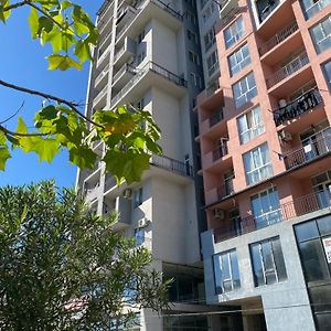 Студия На Багратиони Apartman Peria Exterior photo