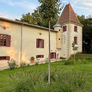 Chateau Montagne Panzió Saint-Philippe-dʼAiguille Exterior photo