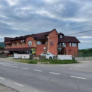 Motel Adam Aknavásár Exterior photo