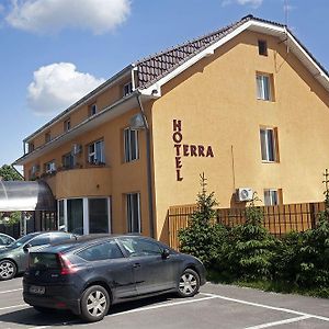 Hotel Terra Nagyvárad Exterior photo