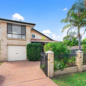 Comfort And Style 2-Bed Townhouse In Ingleburn Villa Exterior photo