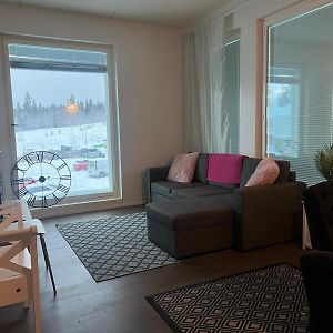 Stylish Spacious Apartment In Tuusula Hyryla Exterior photo