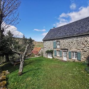 Maison Cantalienne Typique Villa Allanche Exterior photo