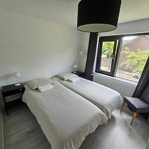 Moderne Gedeelde Woning Met Hottube, Dicht Bij Het Centrum Hotel Eindhove Exterior photo