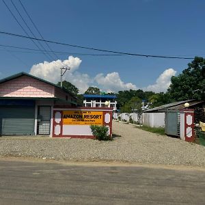 Amazon Resort Sauraha Exterior photo