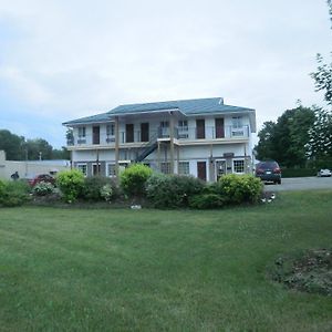 Bayview Inn Orillia Exterior photo