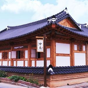 Jeonju Villages Pension Csondzsu Exterior photo