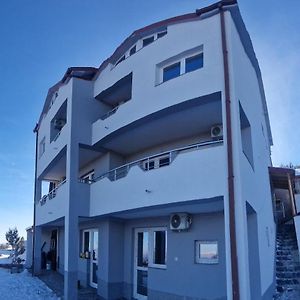 Villa Marija Ponikva Kocsani Exterior photo