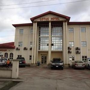 Room In Lodge - Lotus Hotels And Suites Port Harcourt Exterior photo