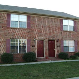 The Corner House Bed & Breakfast Nicholasville Exterior photo