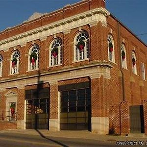 The Firehouse Inn Rutherfordton Exterior photo