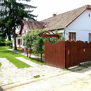 Guest House St. Mária Mariapocs Exterior photo