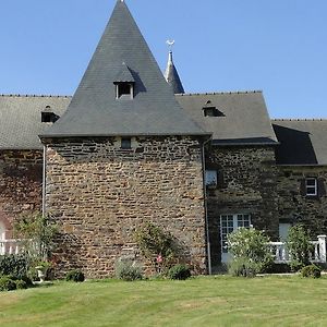 Manoir La Haie Chapeau Panzió Saint-Thurial Exterior photo