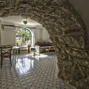 The Nest - A Romantic Vacation Home In Ein Kerem - Jeruzsálem Room photo