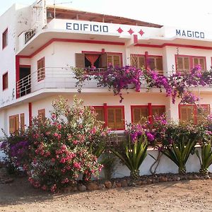 Edificio Magico Aparthotel Tarrafal  Exterior photo