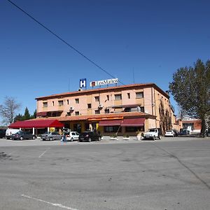 Hostal Los Manos Hotel Albentosa Exterior photo