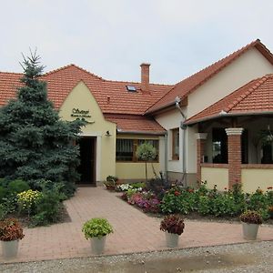 Fogadó a Suttogóhoz Nagykörű Exterior photo