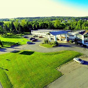 Hotel Moncton Exterior photo