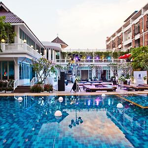 Paradise Hotel Udonthani Exterior photo