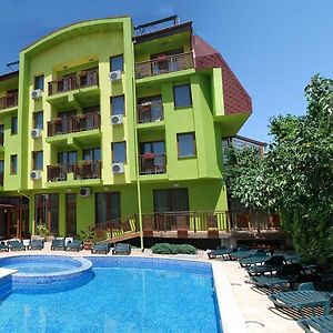 Green Hisar Hotel Family Hiszarja Exterior photo