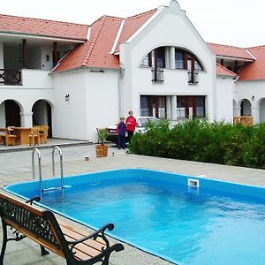 Szanyi Vendégház Hotel Hegykő Exterior photo