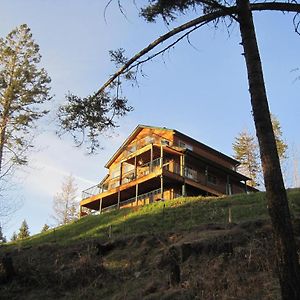 Wild Nature B&B Kelowna Exterior photo