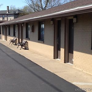 Stadium View Inn Hamburg Exterior photo