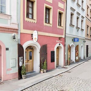 Hotel 100 Pardubice Exterior photo