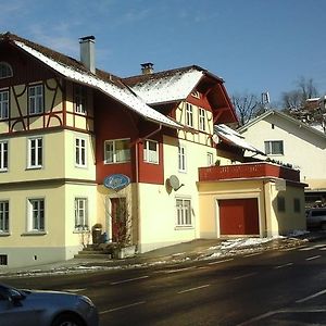 Privatzimmer Im Gasthaus Engel Apartman Dornbirn Exterior photo