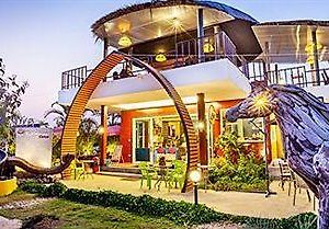 Full House Resort Viangpapau Exterior photo