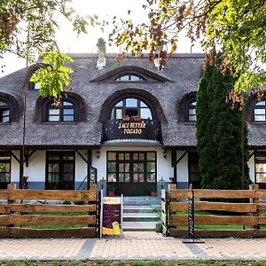 Gasthof Laci Betyár Hotel Hajdúszoboszló Exterior photo