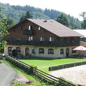 Bohacek Hotel Mladé Buky Exterior photo