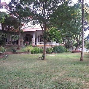 Lanka Villas Holiday Resort Kengalla Exterior photo