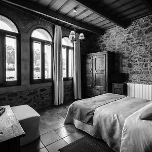 Can Barnosell - Els Masos D'En Coll Vendégház Llaviá Room photo