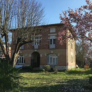 Chez Dan et Véro Hotel Moissac Exterior photo