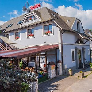 Penzion Panda Hotel Stubnyafürdő Exterior photo