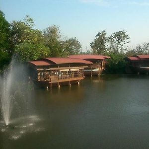 Momchailai River Retreat Lamphaja Exterior photo