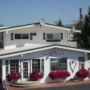 Empire Motel Penticton Exterior photo