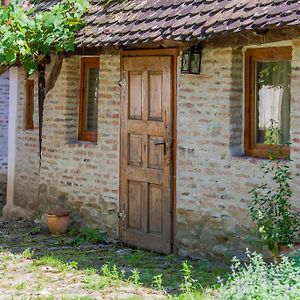 Dominic Boutique, Little Barn , Cloasterf Vendégház Exterior photo