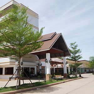 Baiboon Grand Hotel Löj Exterior photo